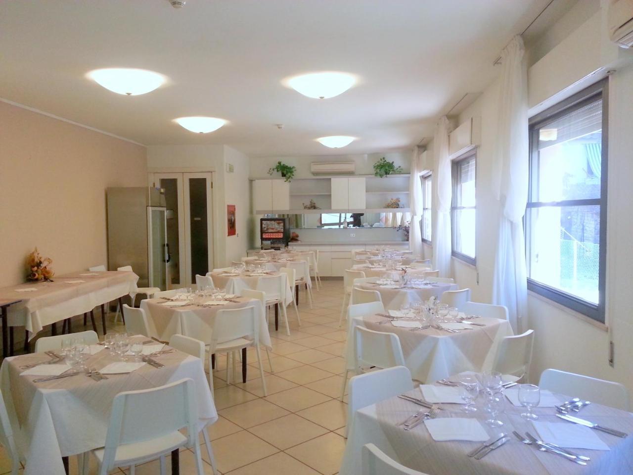 Hotel La Bella Vita Rimini Luaran gambar