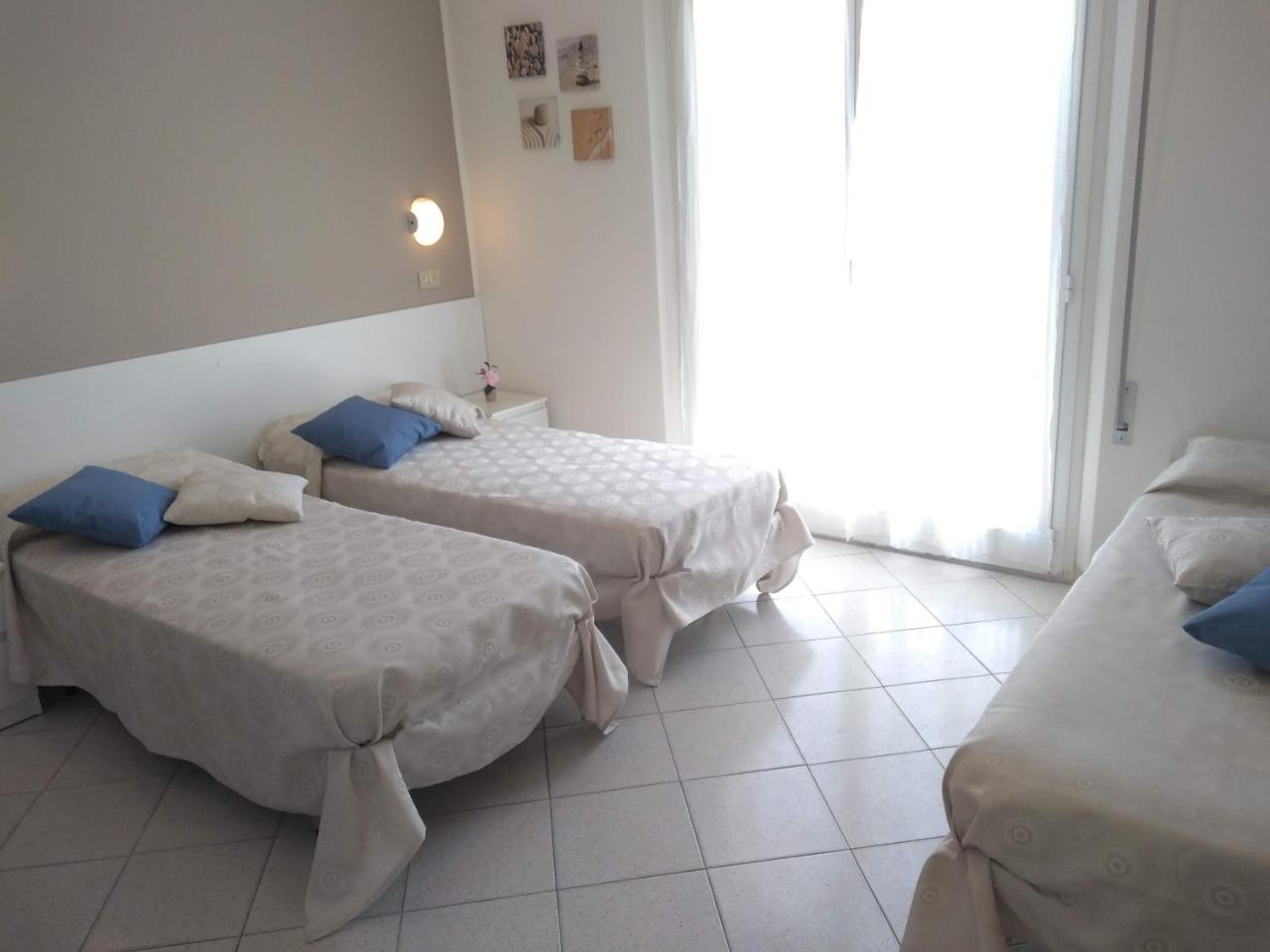 Hotel La Bella Vita Rimini Luaran gambar